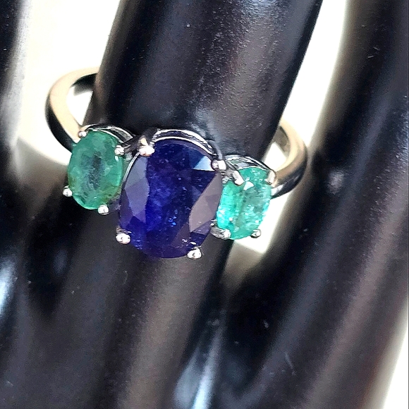 Natural Blue Sapphire & Emerald 925 Sterling Silver Ring - Picture 2 of 8